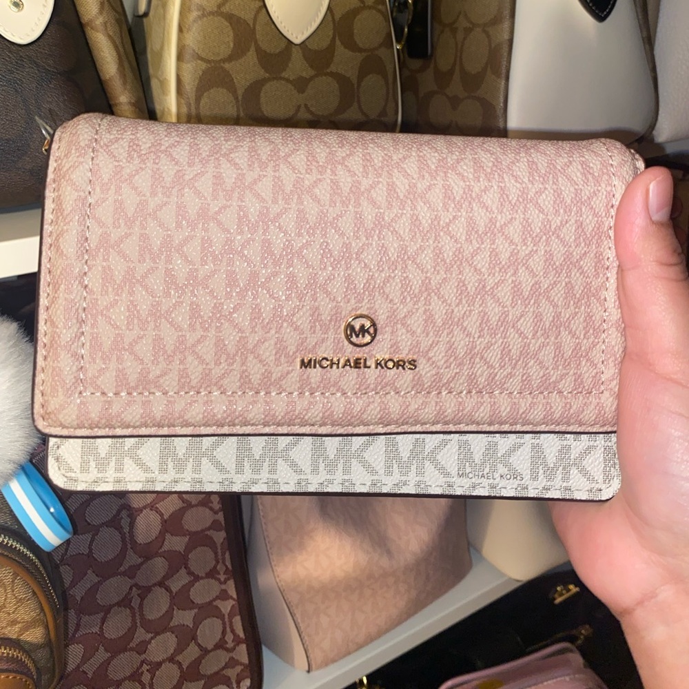 Jet Set Small Two-Tone Logo Smartphone Crossbody Bag